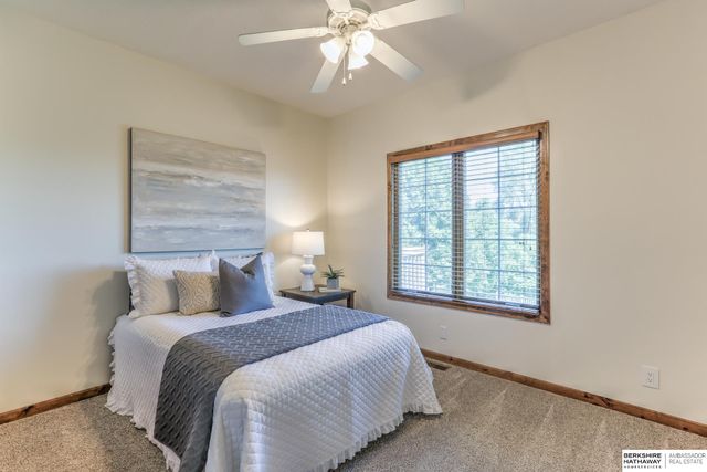 19856 Bellbrook Boulevard, Gretna, NE 68028