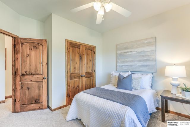 19856 Bellbrook Boulevard, Gretna, NE 68028