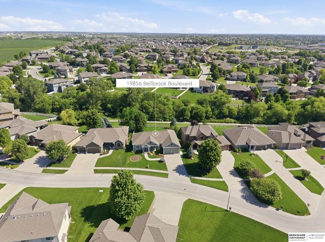 19856 Bellbrook Boulevard, Gretna, NE 68028