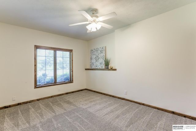19856 Bellbrook Boulevard, Gretna, NE 68028