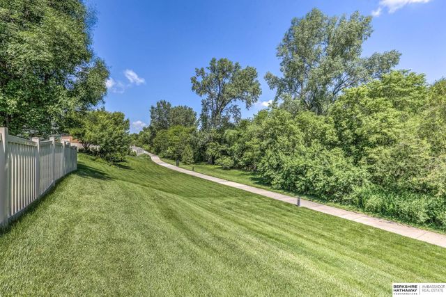 19856 Bellbrook Boulevard, Gretna, NE 68028