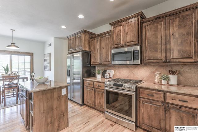 19856 Bellbrook Boulevard, Gretna, NE 68028