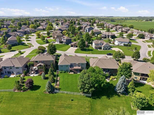 19856 Bellbrook Boulevard, Gretna, NE 68028