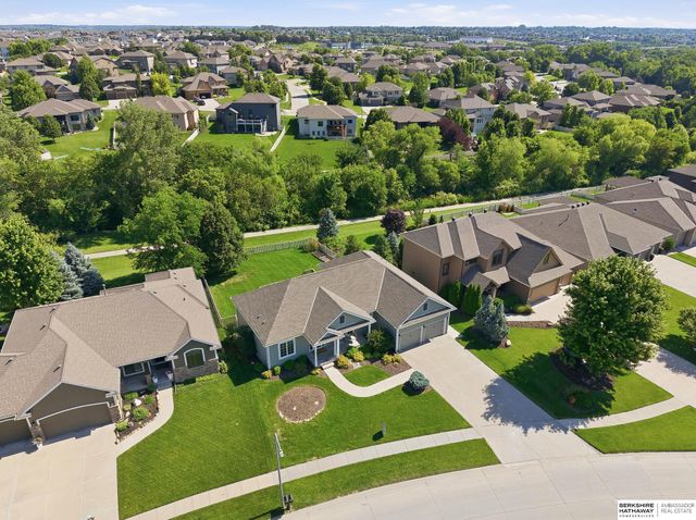 19856 Bellbrook Boulevard, Gretna, NE 68028