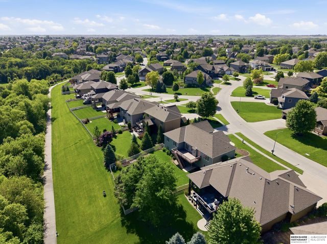 19856 Bellbrook Boulevard, Gretna, NE 68028