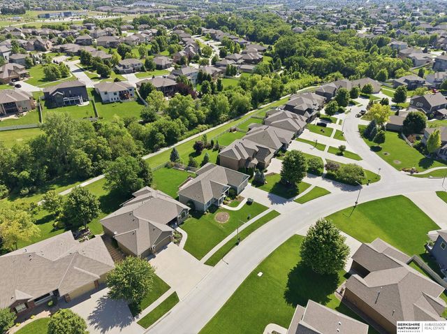 19856 Bellbrook Boulevard, Gretna, NE 68028