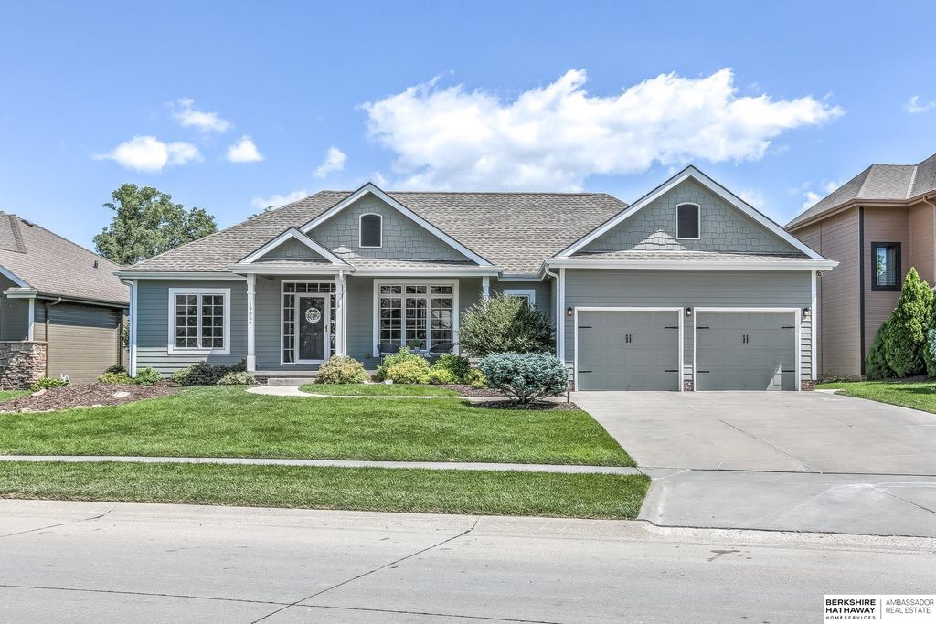 19856 Bellbrook Boulevard, Gretna, NE 68028