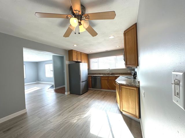 1410 Beverly Lane, Streamwood, IL 60107