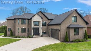 46930 Riverpark, Macomb, MI 48044
