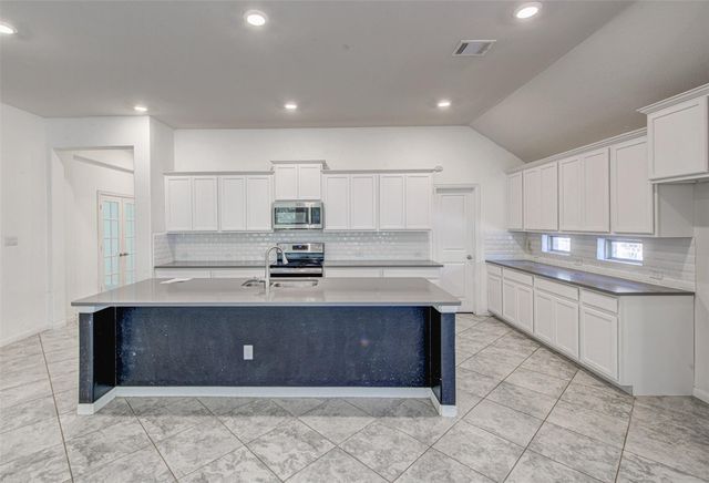 413 Pinnacle View DR, Georgetown, TX 78628