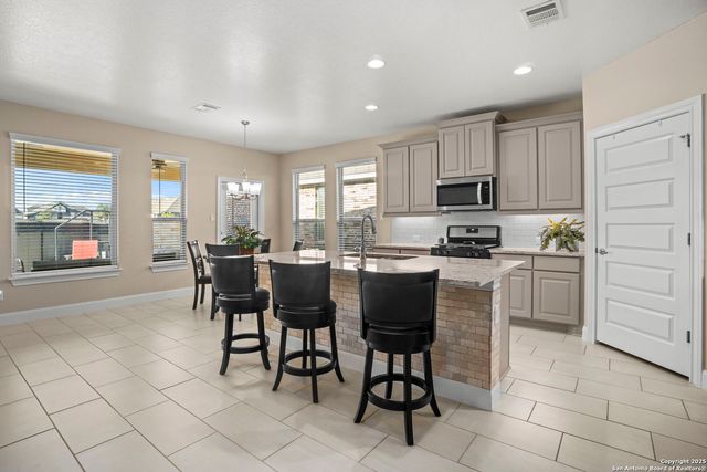 9407 Sundrop Valley, San Antonio, TX 78254