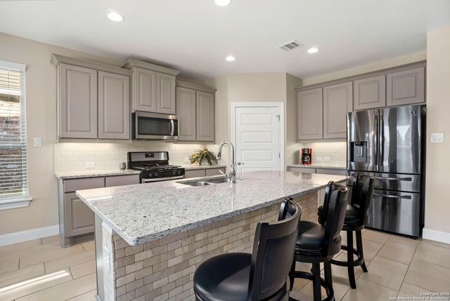 9407 Sundrop Valley, San Antonio, TX 78254