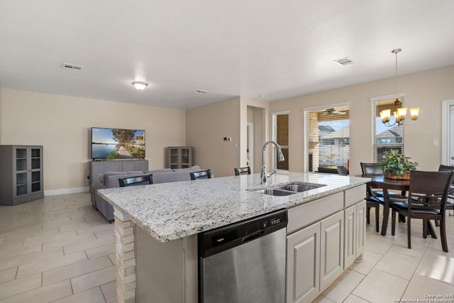 9407 Sundrop Valley, San Antonio, TX 78254