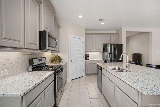 9407 Sundrop Valley, San Antonio, TX 78254