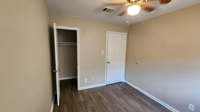 2907 Dragonwick Drive, Houston, TX 77045