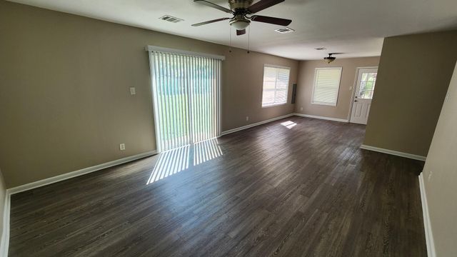 2907 Dragonwick Drive, Houston, TX 77045