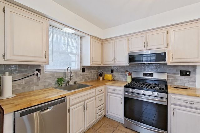 406 LINCOLN AVE, Rutherford, NJ 07070