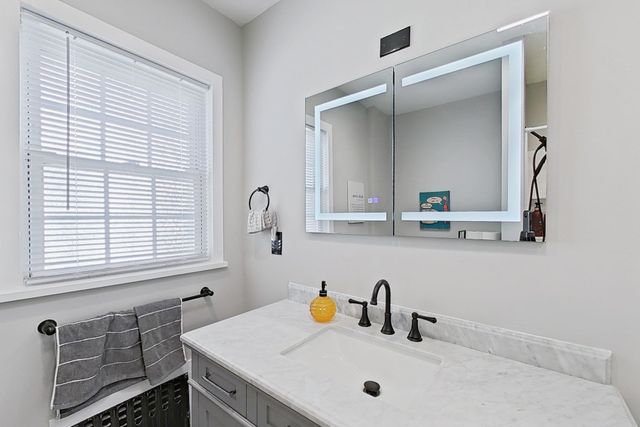 406 LINCOLN AVE, Rutherford, NJ 07070