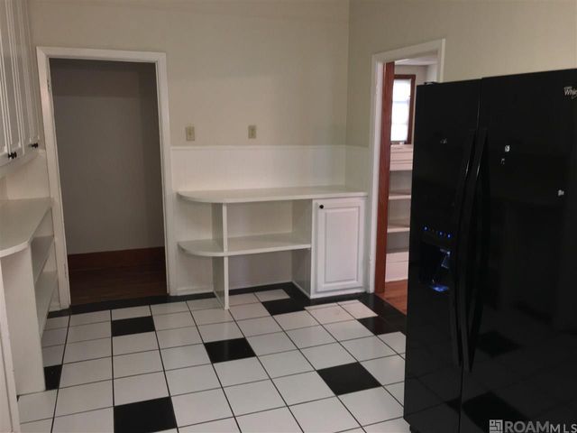 2225 Broussard Ave, Baton Rouge, LA 70808