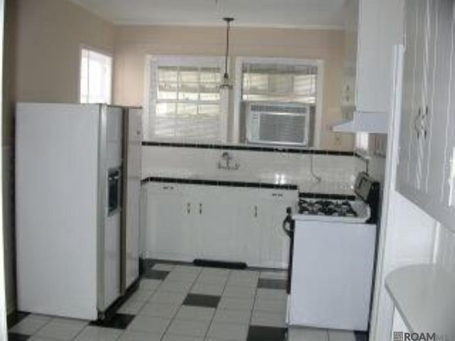 2225 Broussard Ave, Baton Rouge, LA 70808