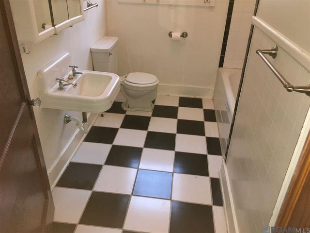 2225 Broussard Ave, Baton Rouge, LA 70808