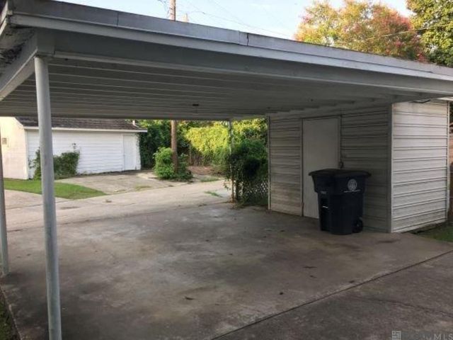 2225 Broussard Ave, Baton Rouge, LA 70808