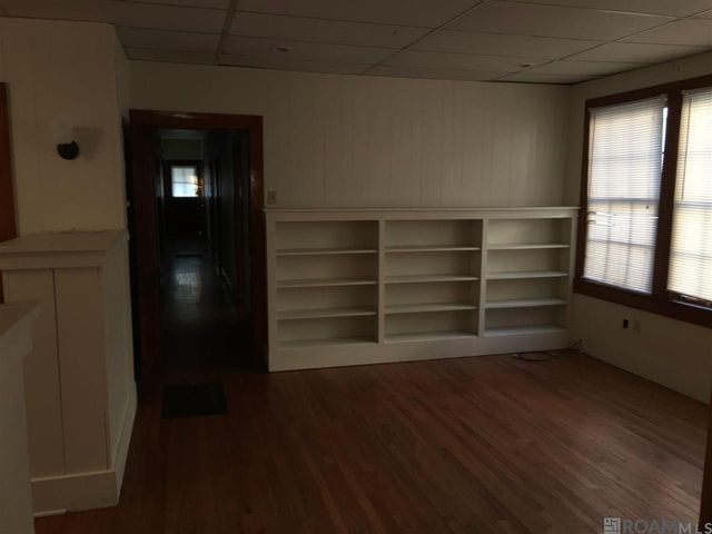 2225 Broussard Ave, Baton Rouge, LA 70808