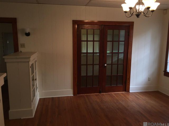 2225 Broussard Ave, Baton Rouge, LA 70808