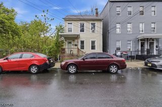 31 Hillman St, Paterson City, NJ 07522