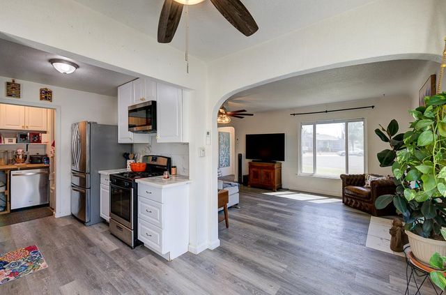 2973 E Simpson Avenue, Fresno, CA 93703