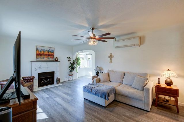 2973 E Simpson Avenue, Fresno, CA 93703