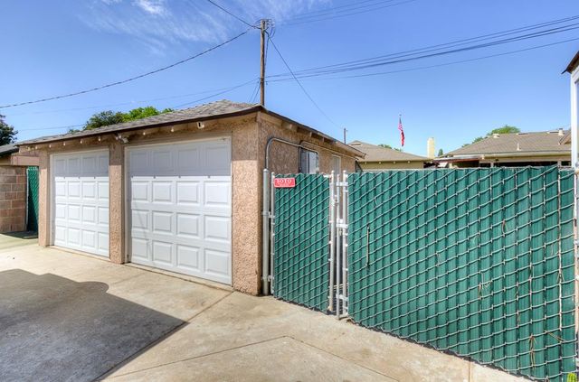 2973 E Simpson Avenue, Fresno, CA 93703