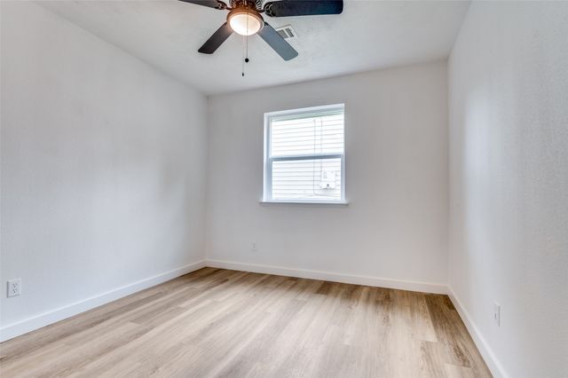626 Thrush Avenue, Duncanville, TX 75116