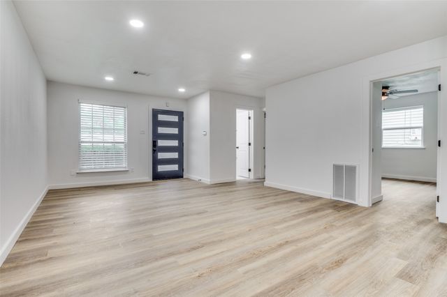 626 Thrush Avenue, Duncanville, TX 75116