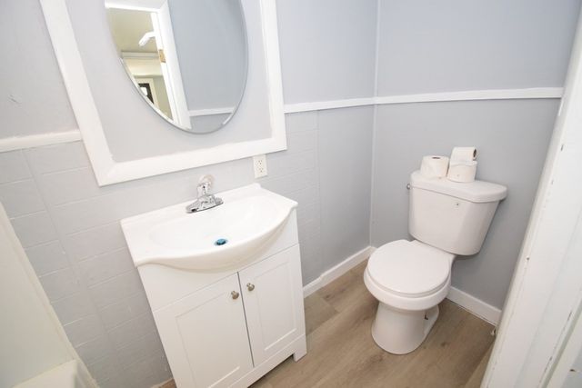 433 Putnam Hill Rd, Sutton, MA 01590