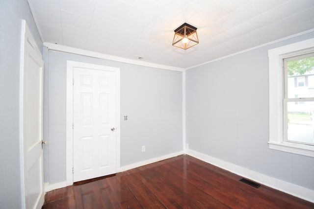 433 Putnam Hill Rd, Sutton, MA 01590