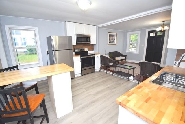 433 Putnam Hill Rd, Sutton, MA 01590