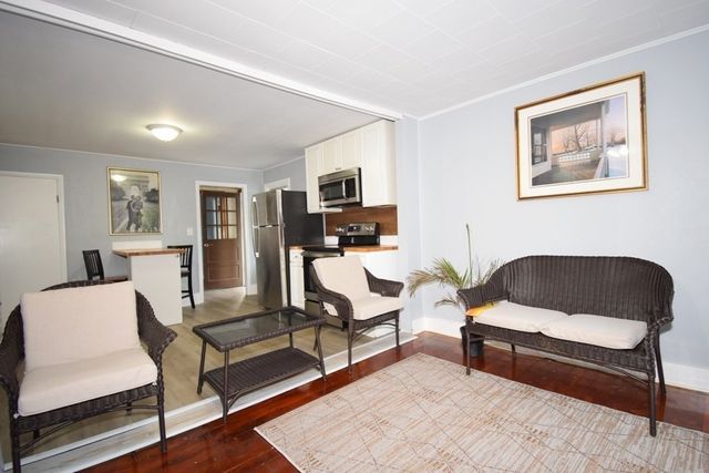 433 Putnam Hill Rd, Sutton, MA 01590