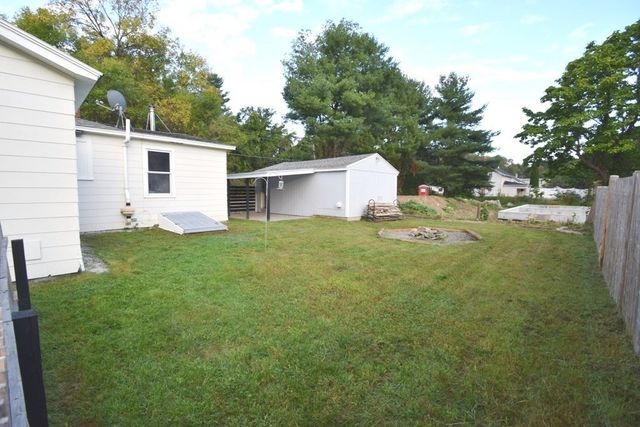 433 Putnam Hill Rd, Sutton, MA 01590