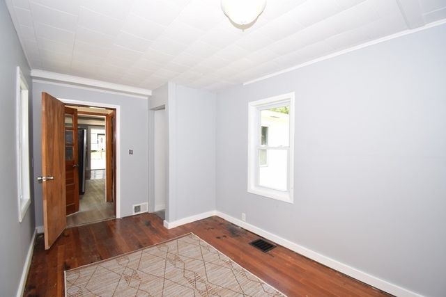 433 Putnam Hill Rd, Sutton, MA 01590