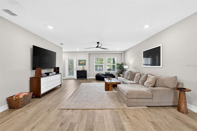 5351 BRIDGE STREET 15, Tampa, FL 33611