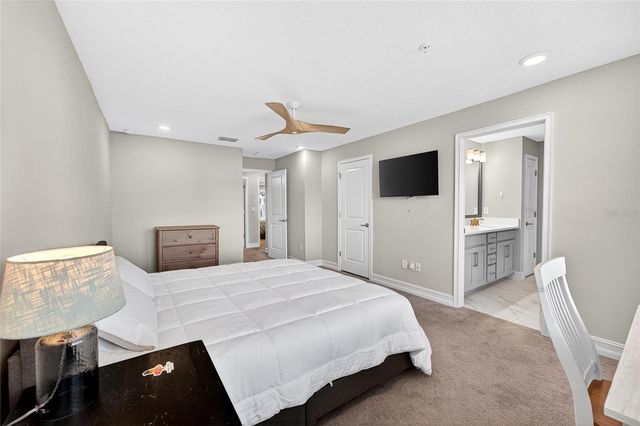 5351 BRIDGE STREET 15, Tampa, FL 33611