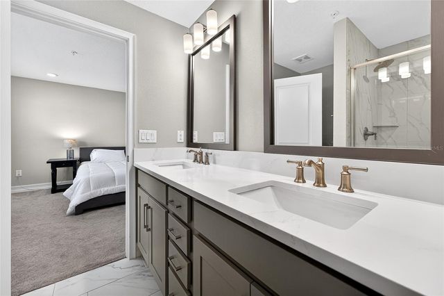 5351 BRIDGE STREET 15, Tampa, FL 33611