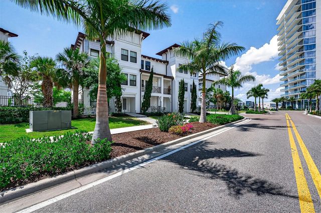 5351 BRIDGE STREET 15, Tampa, FL 33611