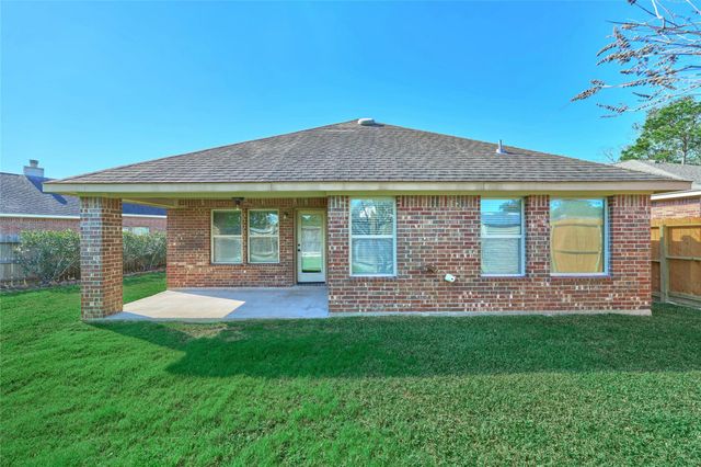 31878 Forest Park Trail, Conroe, TX 77385