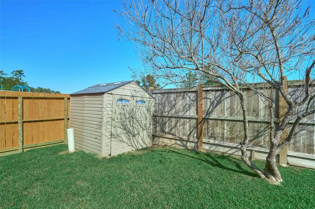 31878 Forest Park Trail, Conroe, TX 77385