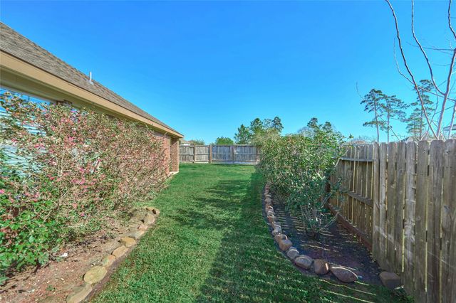 31878 Forest Park Trail, Conroe, TX 77385