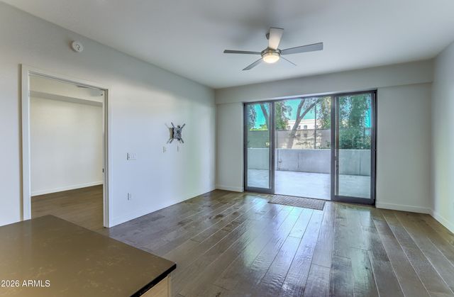 2300 E CAMPBELL Avenue 121, Phoenix, AZ 85016