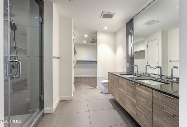 2300 E CAMPBELL Avenue 121, Phoenix, AZ 85016