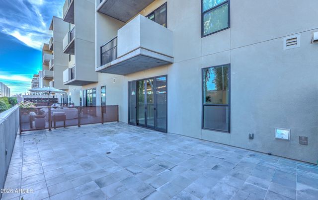 2300 E CAMPBELL Avenue 121, Phoenix, AZ 85016